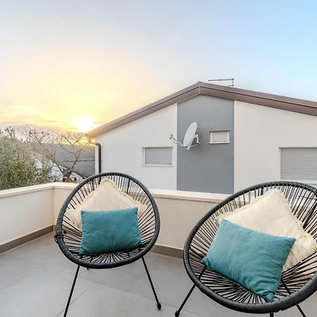 Apartamento Dalmara Milki *