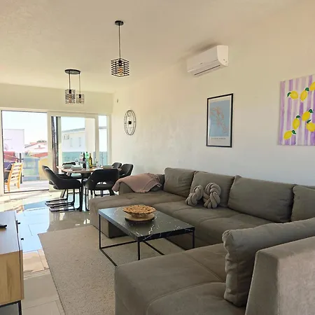 Apartamento Dalmara Milki Vir