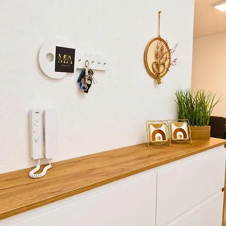 Dalmara Milki Apartamento Vir